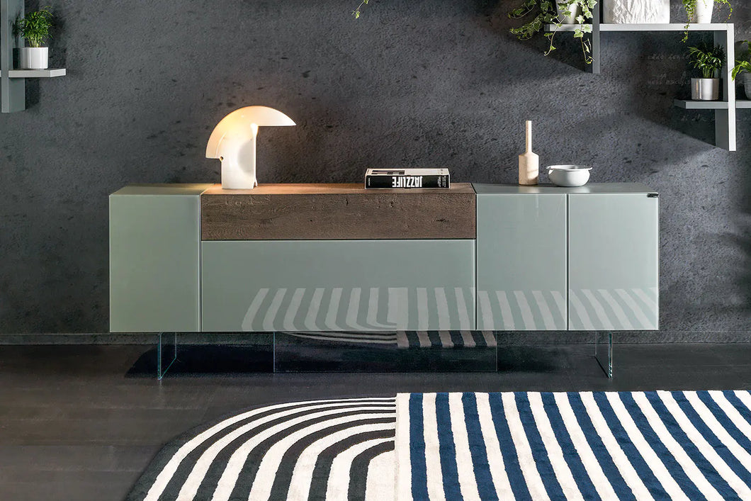 02 Side Board