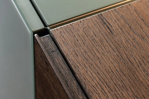 02 Side Board